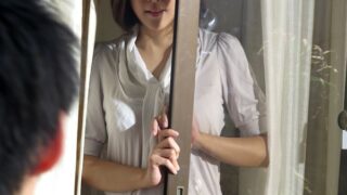 Lol Indo Jepang Saat suaminya pergi, sebuah dorongan terlarang yang tidak bisa ditahan