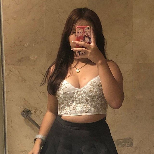 What is the meaning of “bocil”? – Question about Indonesian Viral Top Global Official Video Indo Terbaru 2025