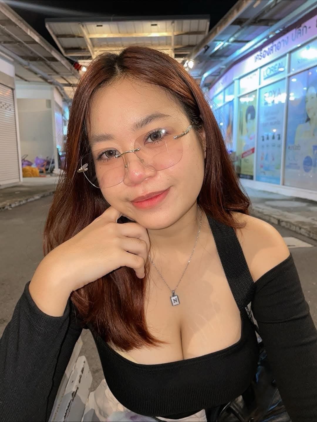 They’re Terbaru Viral! Trends That Make A Splash 2025 Viral Baru Sebuah Ciuman Tulus Di Depan Pintu