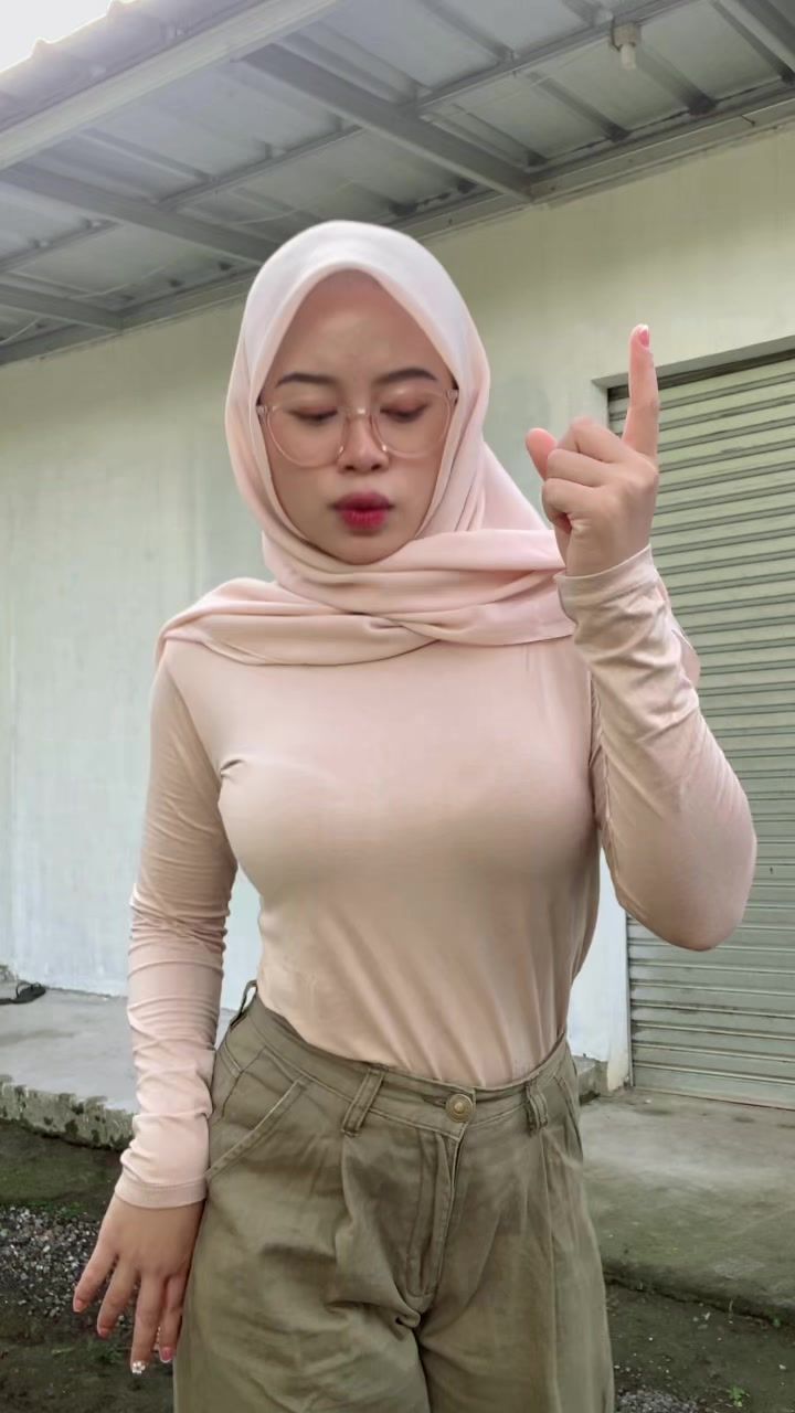 10 Lagi Viral Wiwik ABG Viral 2025 Anjay Hijab Kebaya hitam